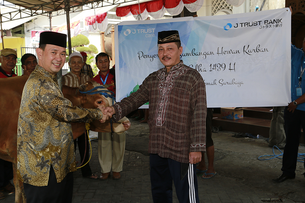 J Trust Bank Berkurban 2018