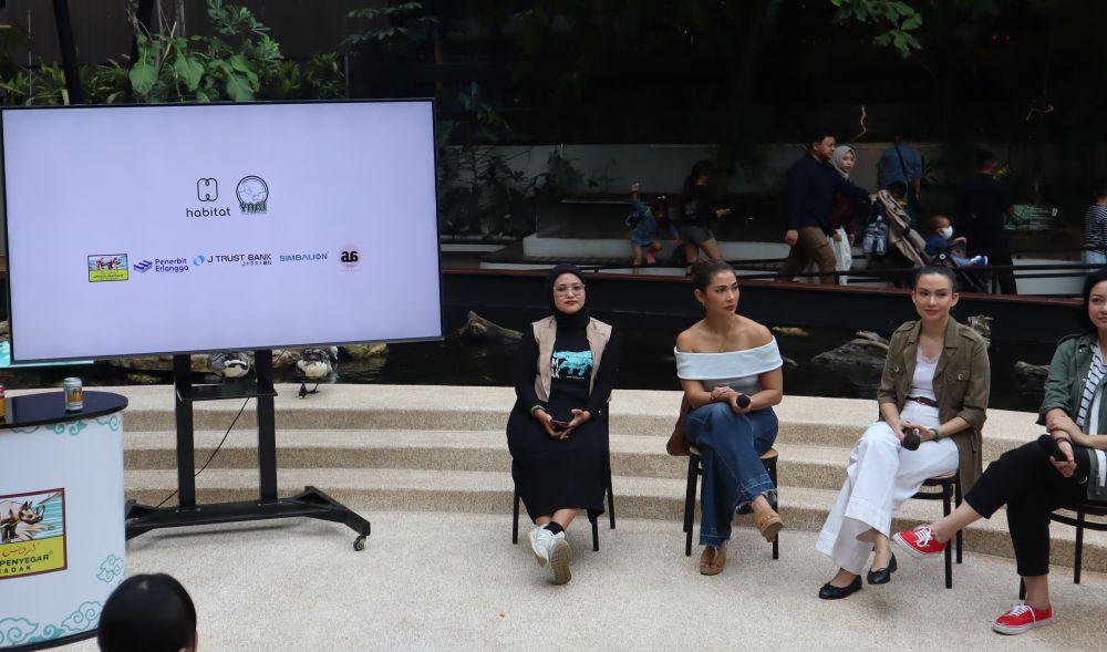 J Trust Bank Dukung World Rhino Day 2025 Bersama Yayasan Badak Indonesia