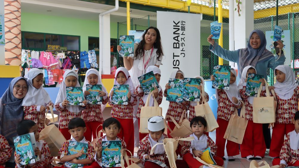 J Trust Bank Dukung Edukasi Ramah Lingkungan di TK Al-Azhar BSD melalui Kegiatan “Growing Green Together with Eco-Fun Learning”