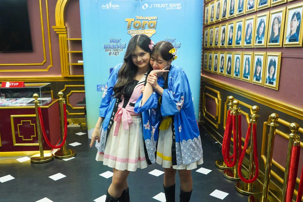 J Trust Bank Goes to JKT48 Theater: Bringing the Fun Banking Experience to the Younger Generation